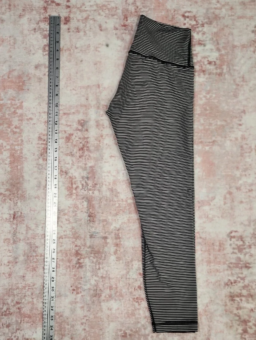 Lululemon Wunder Under High Rise Tight Hype Stripe Black White Leggings Size 8